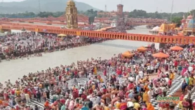 Photo of धर्मनगरी हरिद्वार में बुद्ध पूर्णिमा पर गंगा स्नान के लिए उमड़ा श्रद्धालुओं का रेला