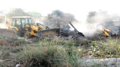 Photo of Illegal Mazaar Haridwar: हरिद्वार में अवैध मजार ध्वस्त, सिंचाई विभाग की जमीन पर था अतिक्रमण