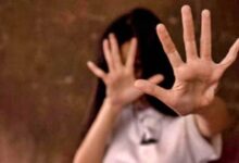 Photo of कानपुर मं मौलाना ने बच्ची से की गंदी हरकत, लोगों ने घसीटकर पीटा