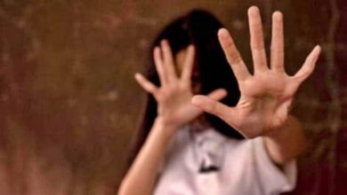 Photo of कानपुर मं मौलाना ने बच्ची से की गंदी हरकत, लोगों ने घसीटकर पीटा