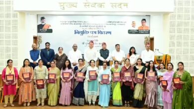 Photo of देहरादून में 332 नव नियुक्त कर्मियों को मिले नियुक्ति पत्र, CM धामी ने कहा- सेवाभाव और समर्पण से करें काम