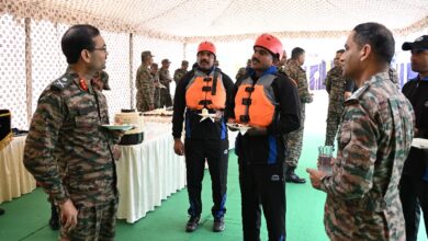 Photo of आर्मी सर्विस कोर व्हाइट वॉटर राफ्टिंग एक्सपीडिशन 2026 को देहरादून से हरी झंडी दिखाकर रवाना किया गया