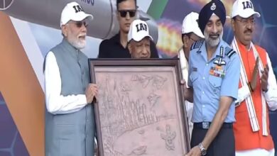 Photo of वाराणसी में वायुसेना का भव्य एयरशो: PM मोदी ने देखा 100 विमानों का शौर्य प्रदर्शन